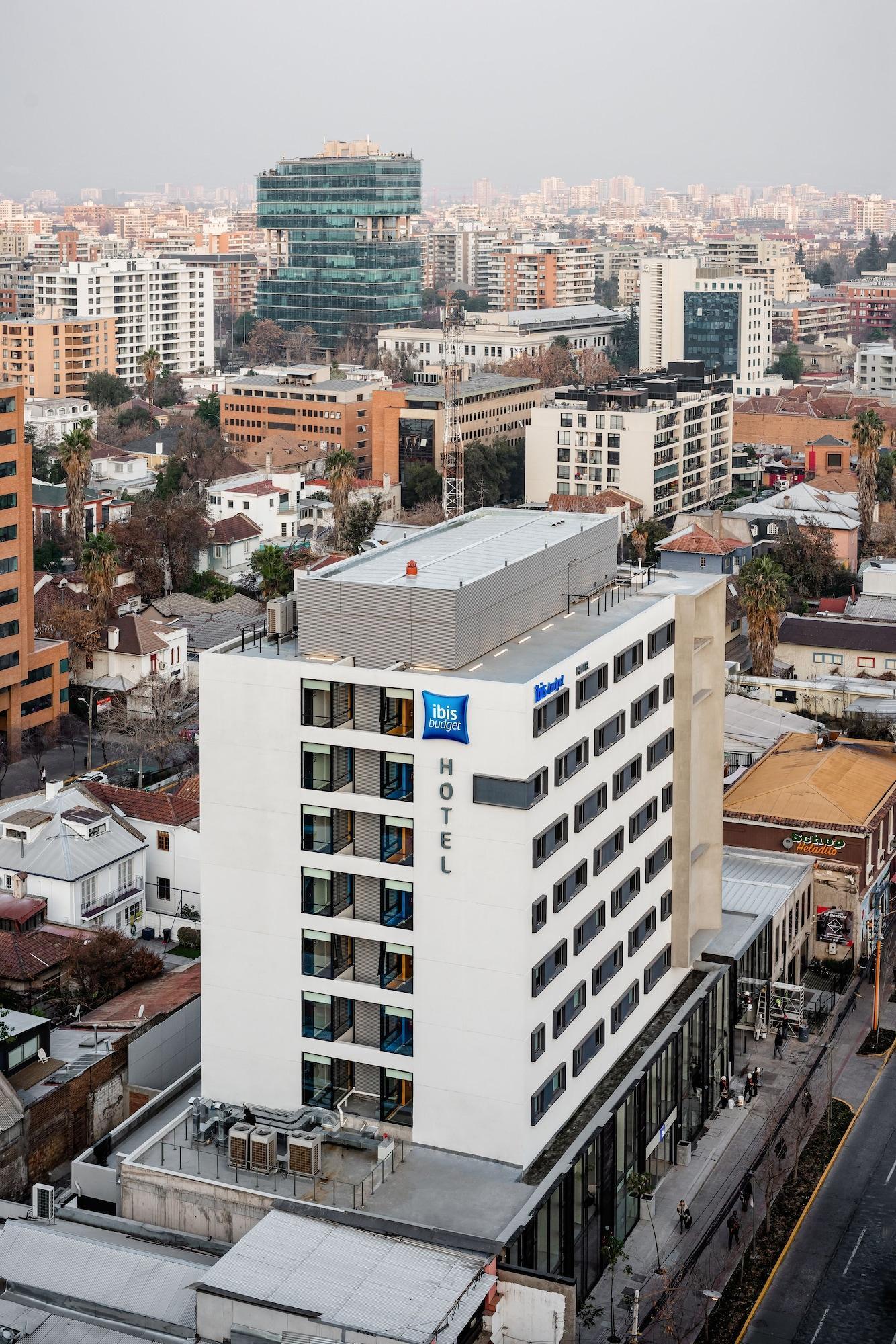 Hotel ibis budget Santiago Providencia Exterior foto